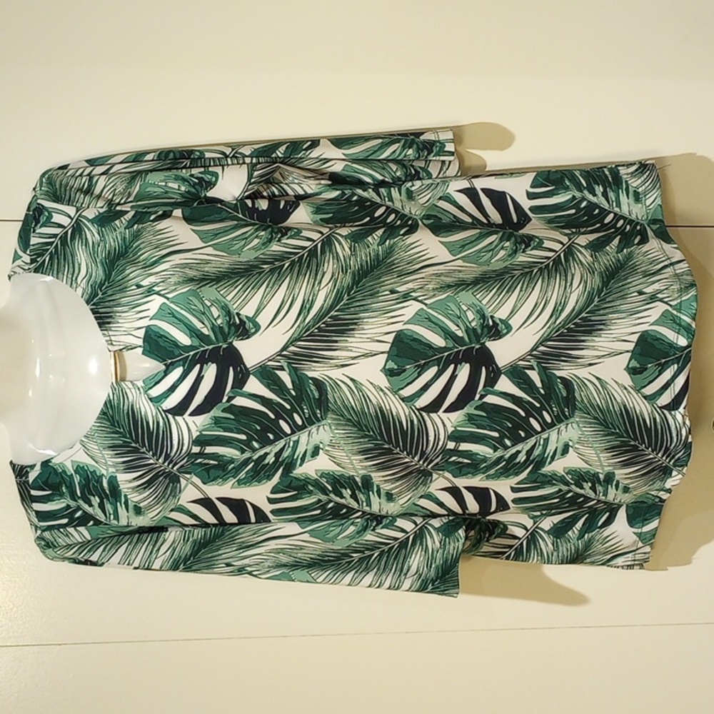 IMAN Tropical Green Leaf Print Top